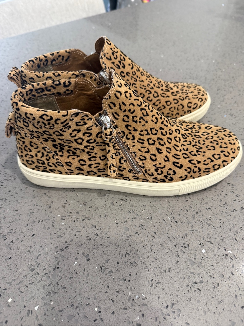 Gianni Bini Leopard Print High Top Sneaker - Tan Black